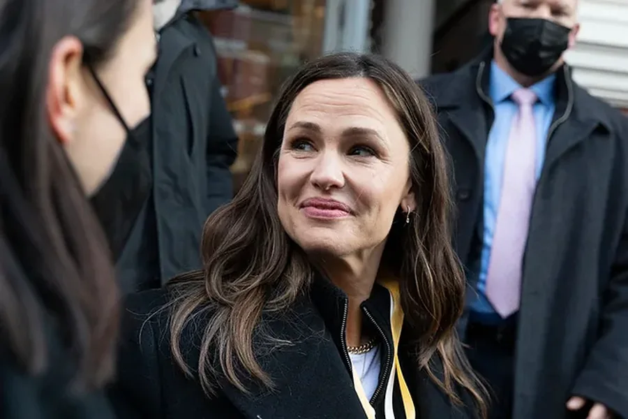 Jennifer Garner, me dhimbje, flet për humbjen e mikut të saj në