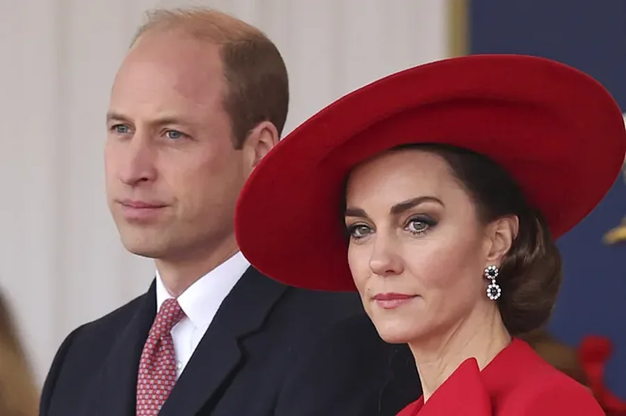 Princi William dhe Mbreti Charles i ‘binden’ Kate Middleton!