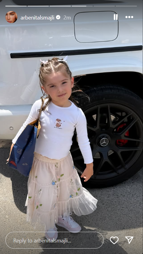 No description available.