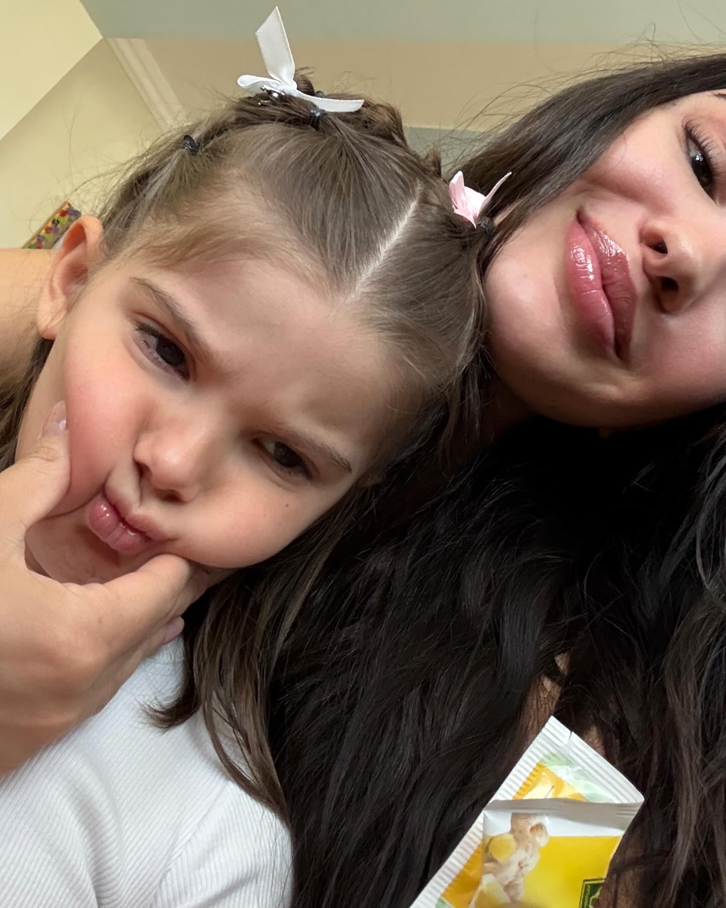 No description available.