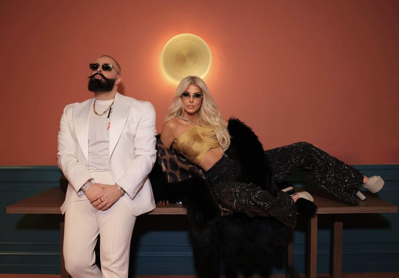 No description available.