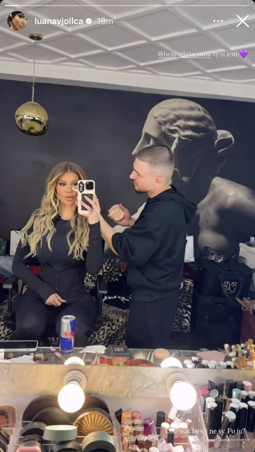 No description available.