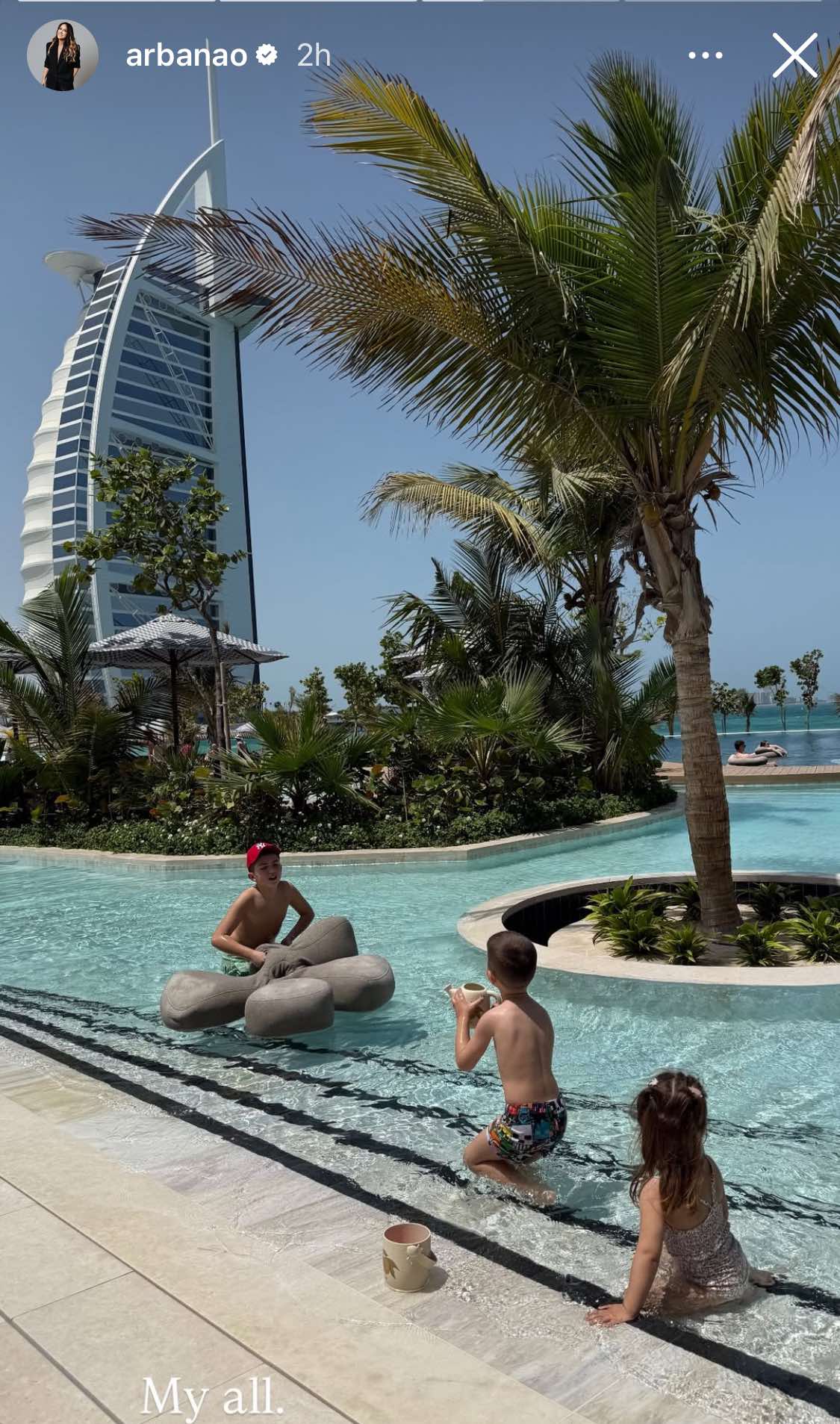 No description available.