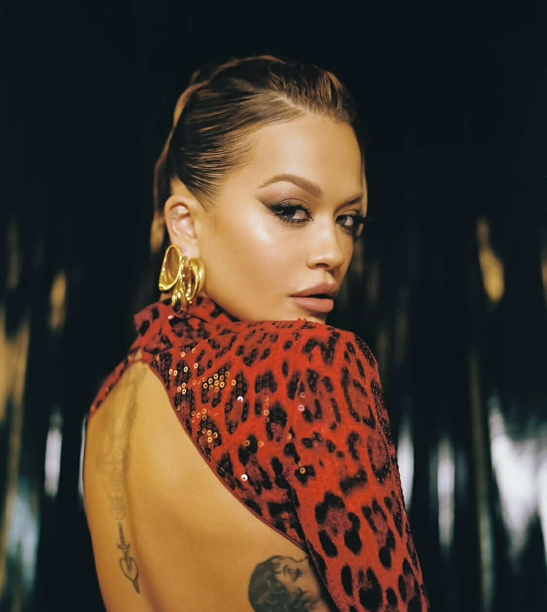 No description available.