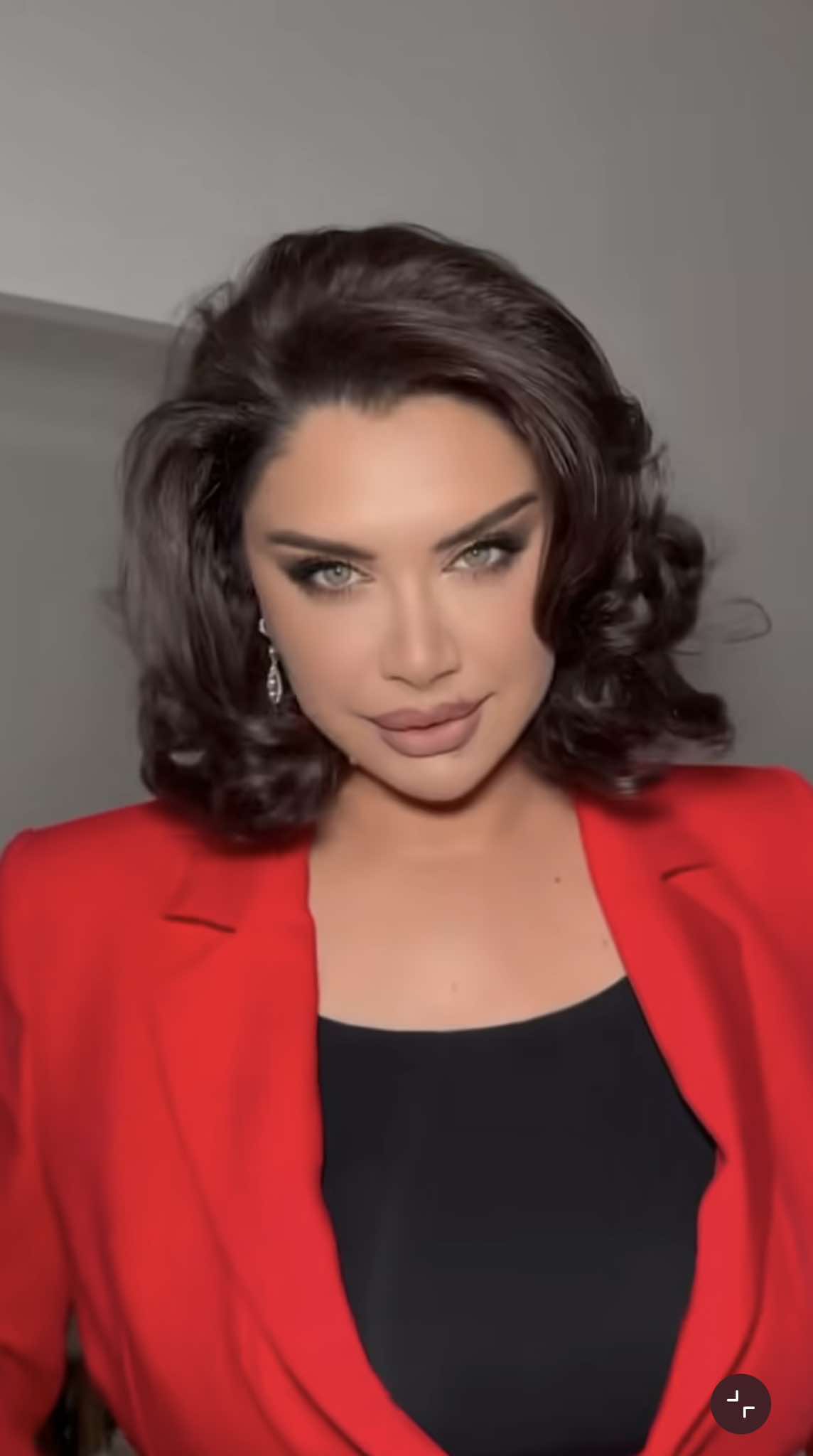 No description available.