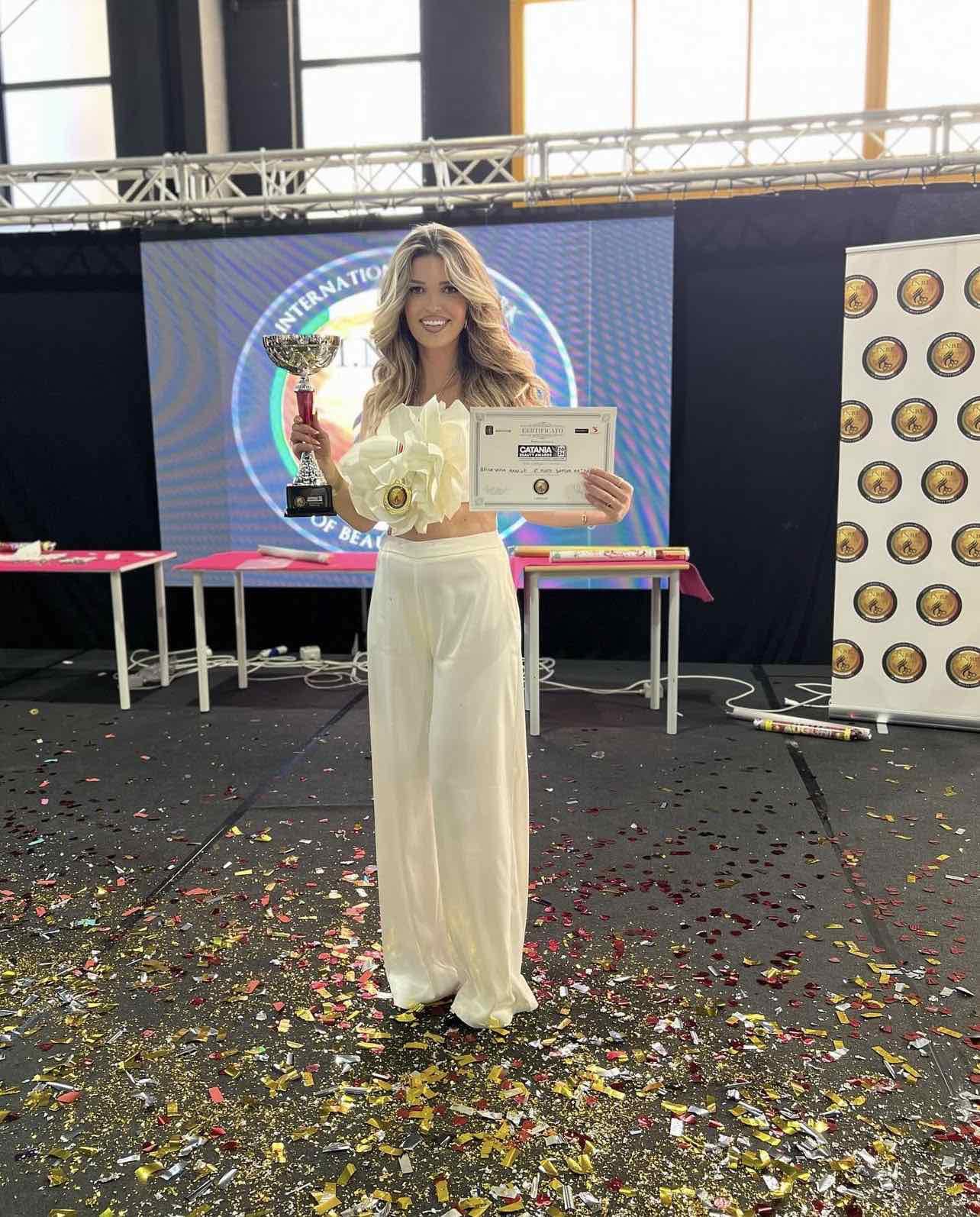 No description available.