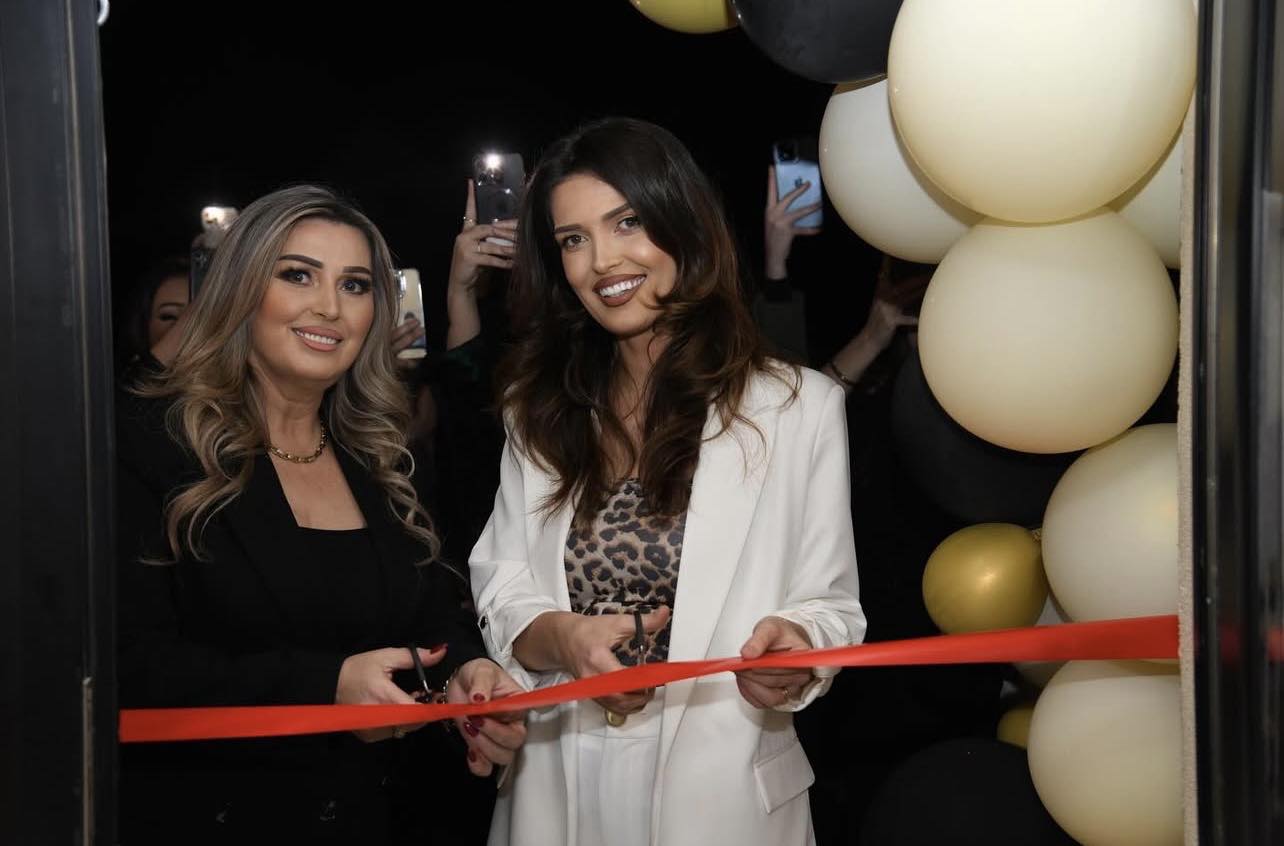 No description available.