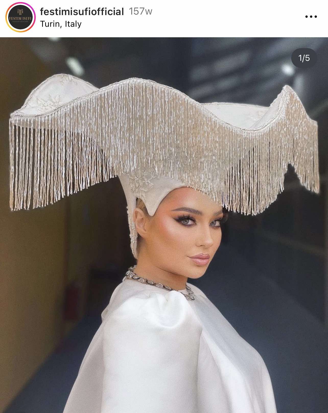 No description available.