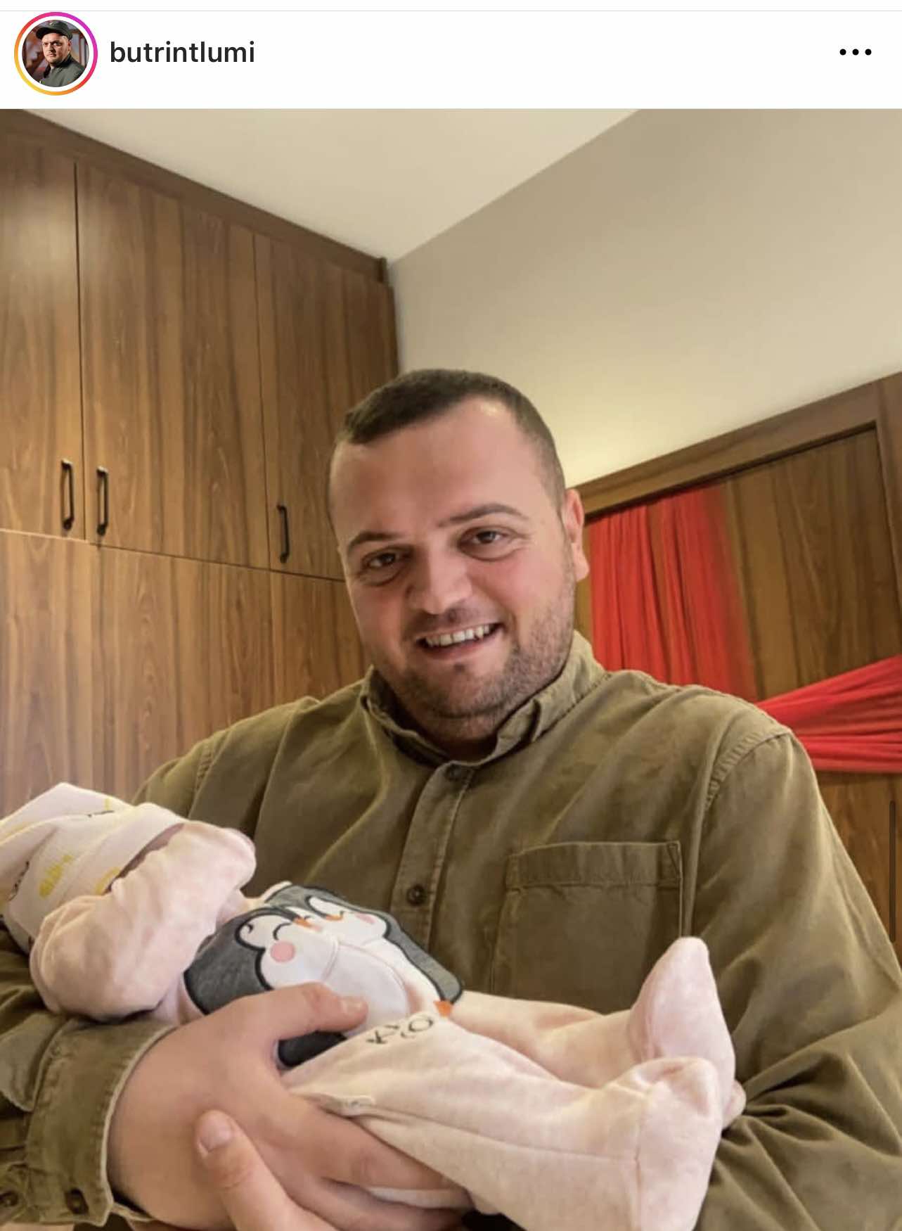 No description available.