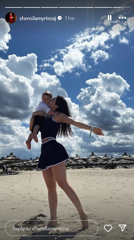 No description available.