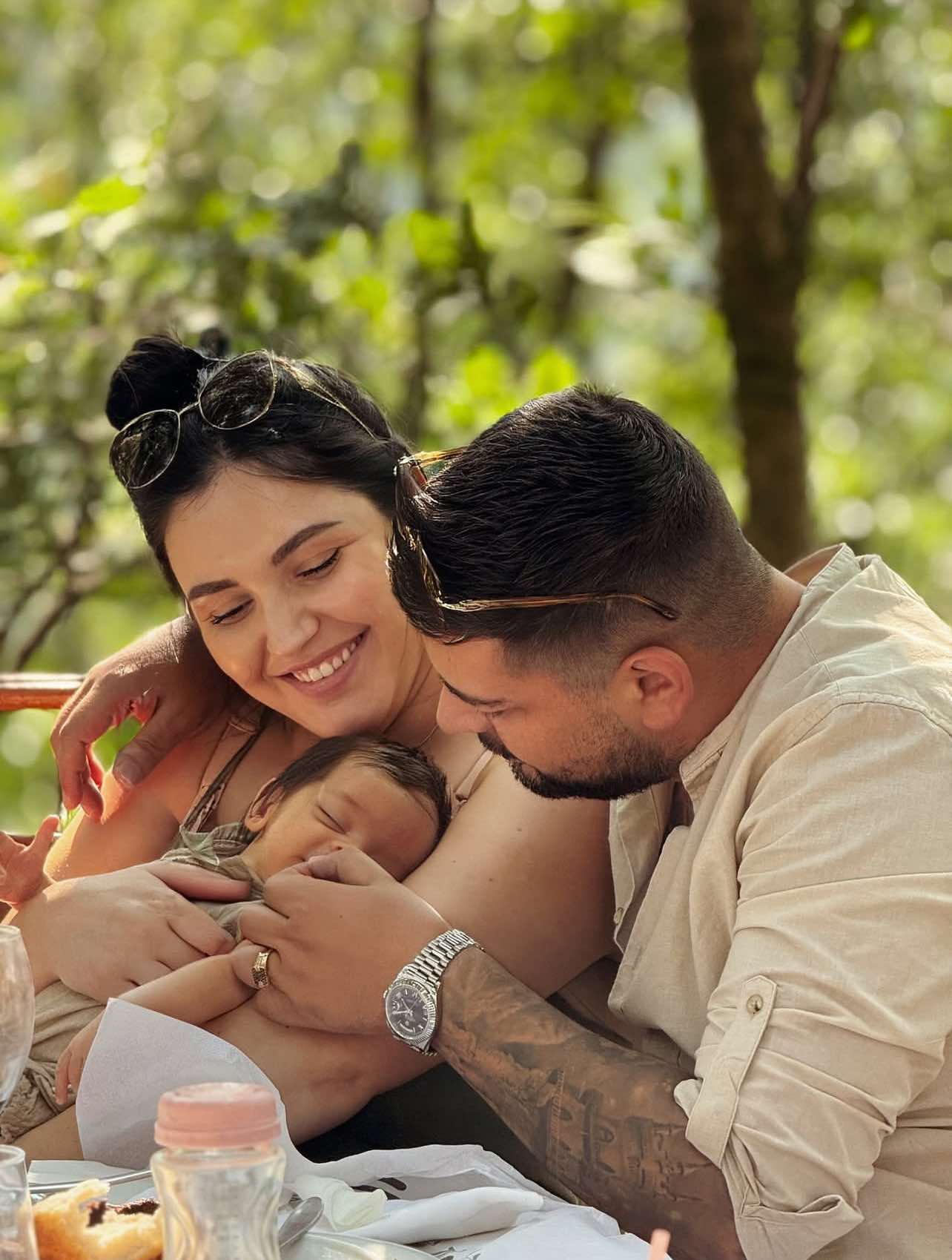 No description available.