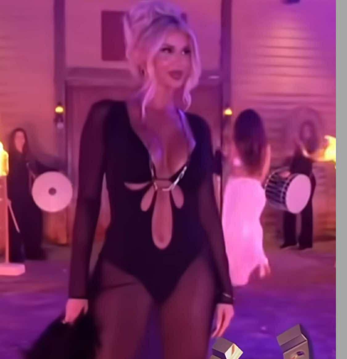 No description available.