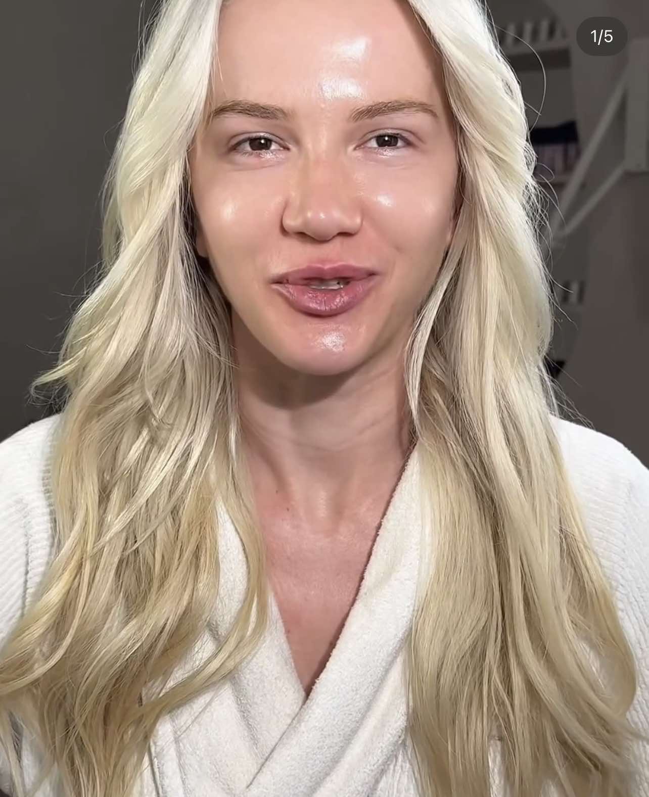 No description available.