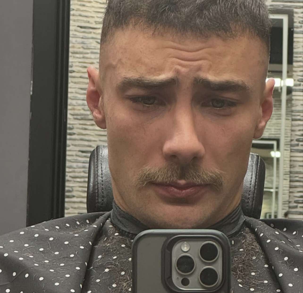 No description available.