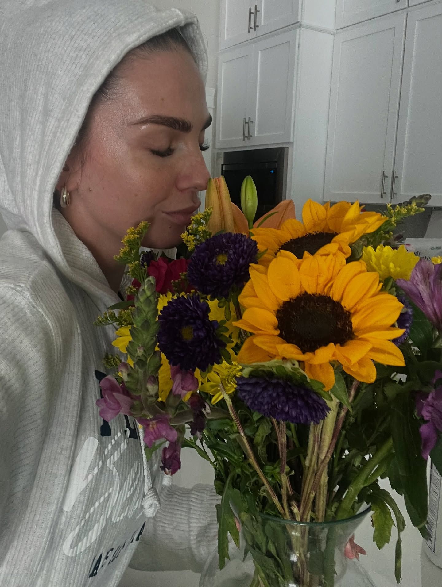 No description available.