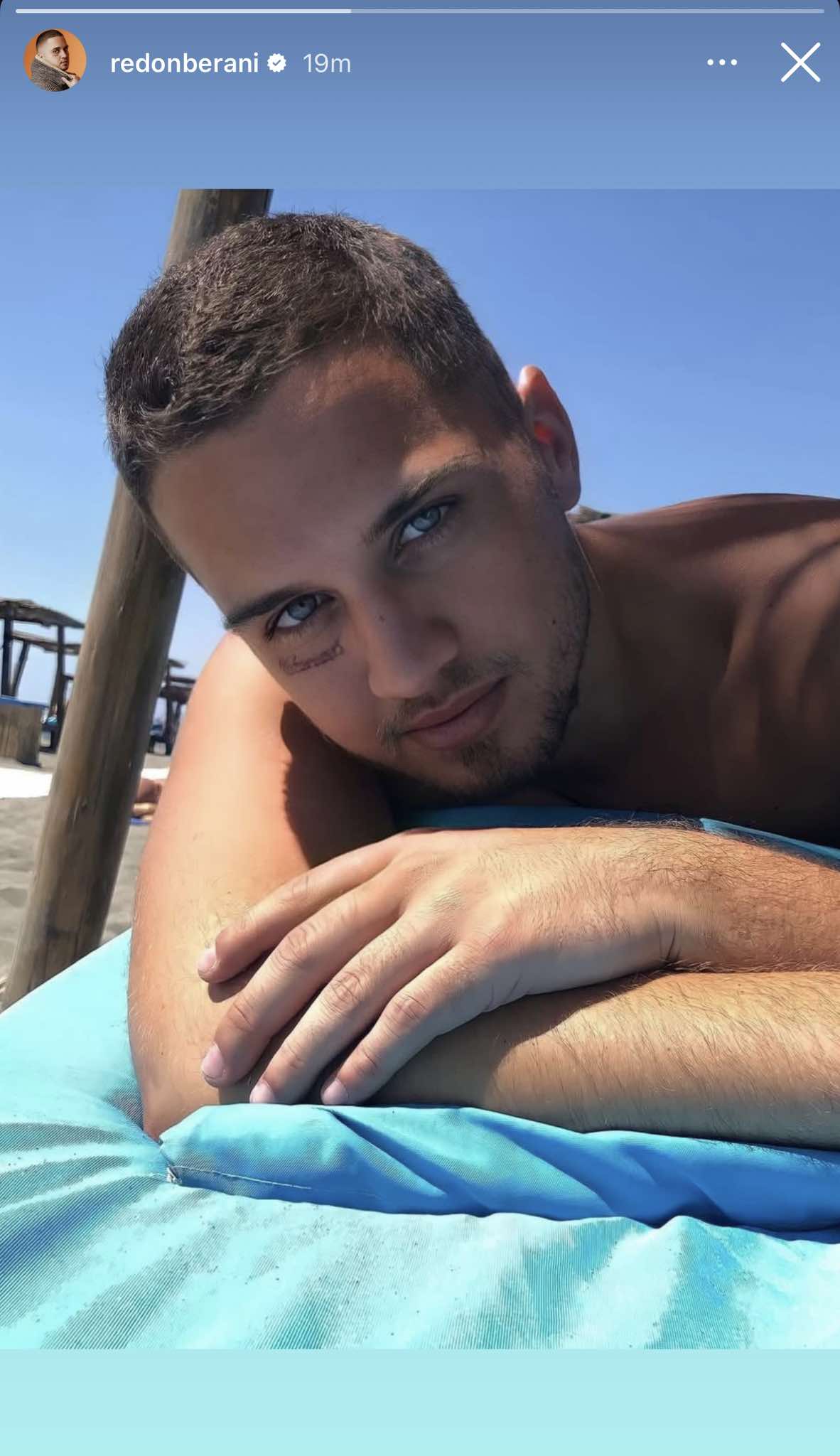 No description available.