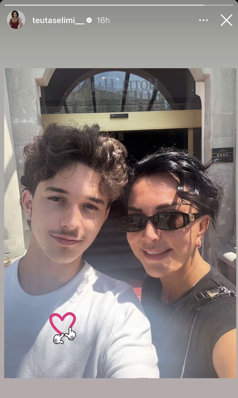 No description available.