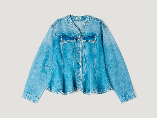 Është koha të nxjerrësh xhaketën xhins nga dollapi, ja